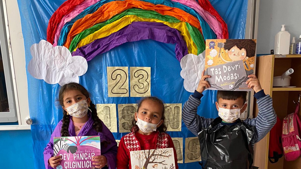 Okul Öncesi A Sınıfı Kitap Kurdu e twinning Projesi  etkinliği